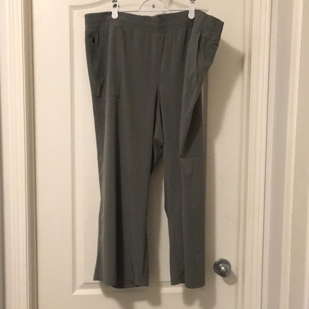 Cropped wide leg pants